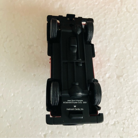 Hallmark 60th Anniversary Jeep Wrangler Sport 4.0 L Red 2001 Christmas Ornament - Picture 2 of 11